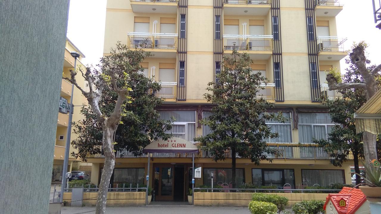 Hotel Glenn リミニ エクステリア 写真